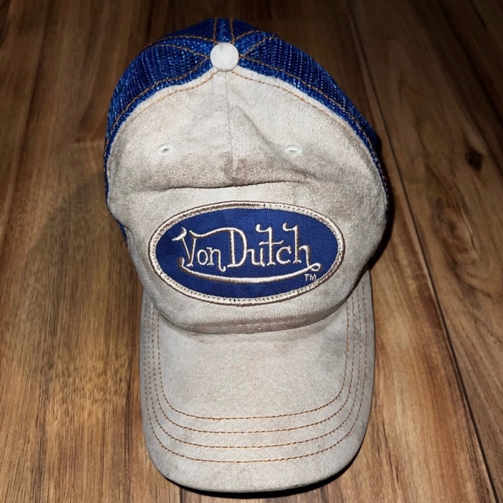 Von Dutch trucker hat